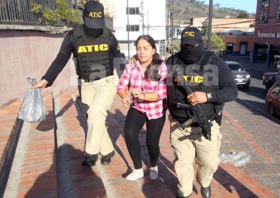 Capturan a la madre de la 'palillona', vinculada al desfalco del Ihss&nbsp;&nbsp;